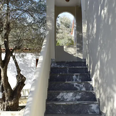 Serenity Agia Eleni